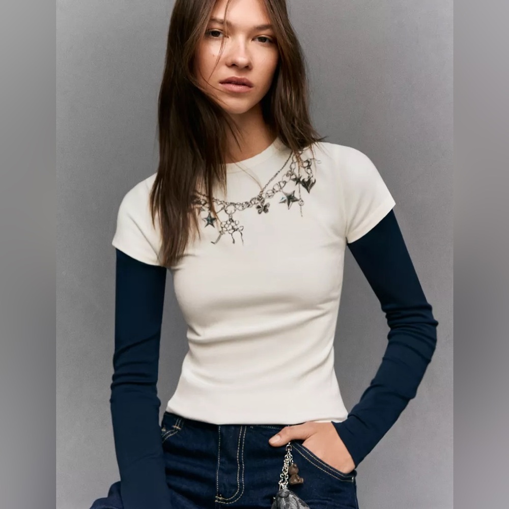 Bershka White and Navy Short Sleeve Tee